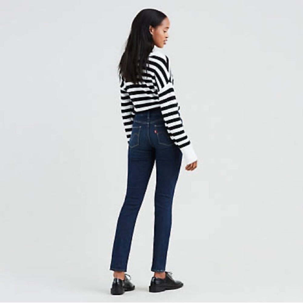 Levi’s Original Mid Rise Skinny Going Out Dark Wash Jeans Super Comfortable 14 - Picture 3 of 8